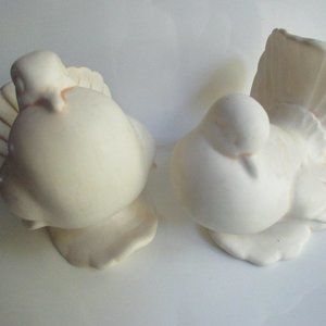 Pair of Doves vintage ceramic figurines 1970s